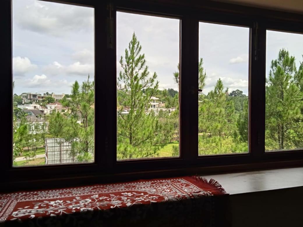Villa Gathering Yuni Syahla Citaringgul Exterior foto
